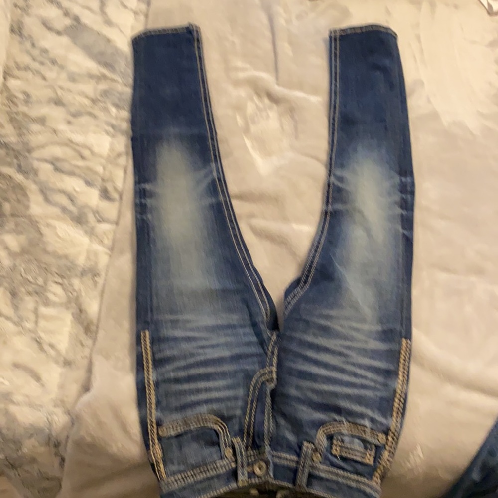 Jeans - Picture 2 of 3